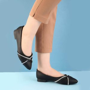 کفش کالج پاشنه کوتاه طرح ضربدری نگین دار